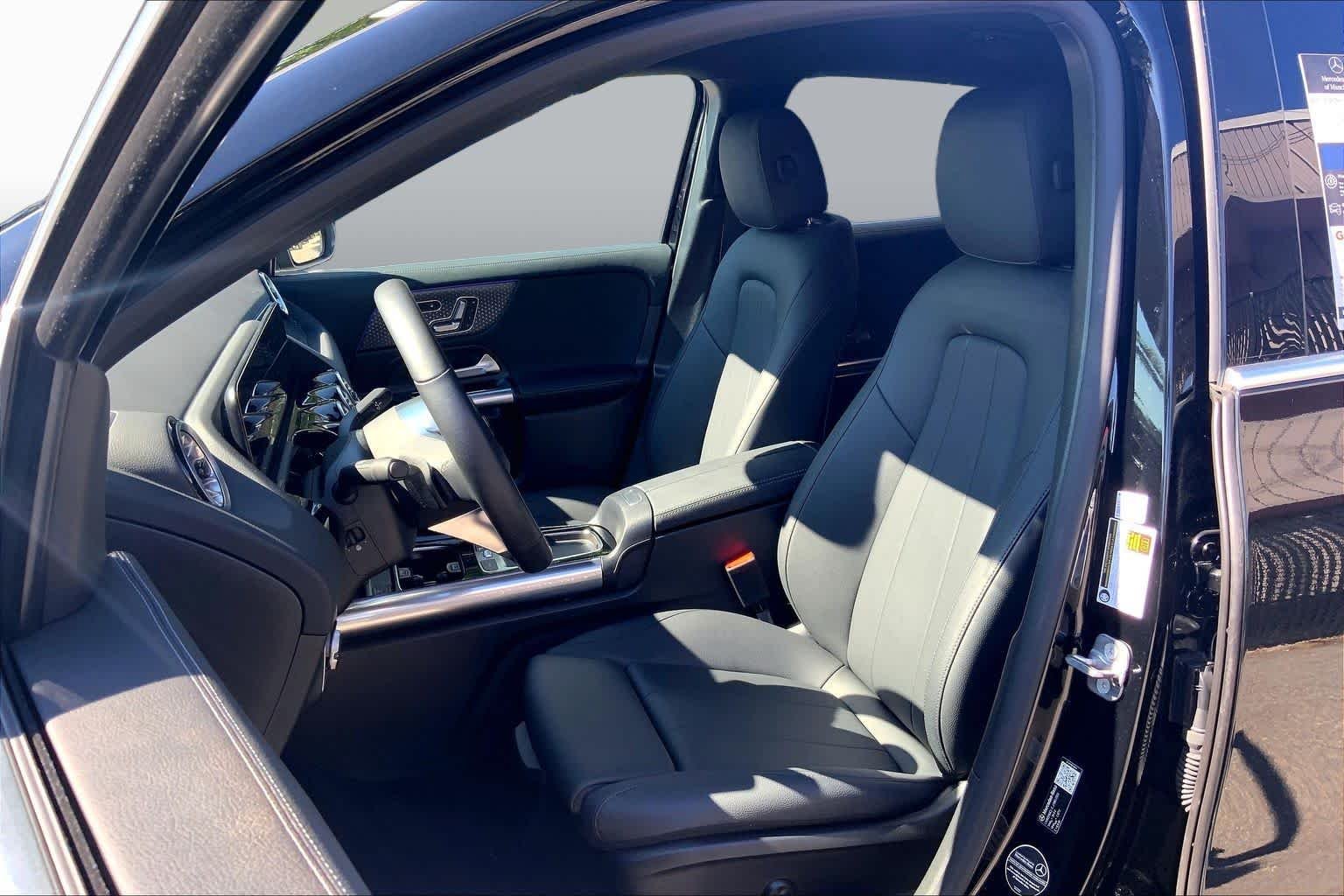 New 2026 Night Black Mercedes-Benz GLA 250 image 9