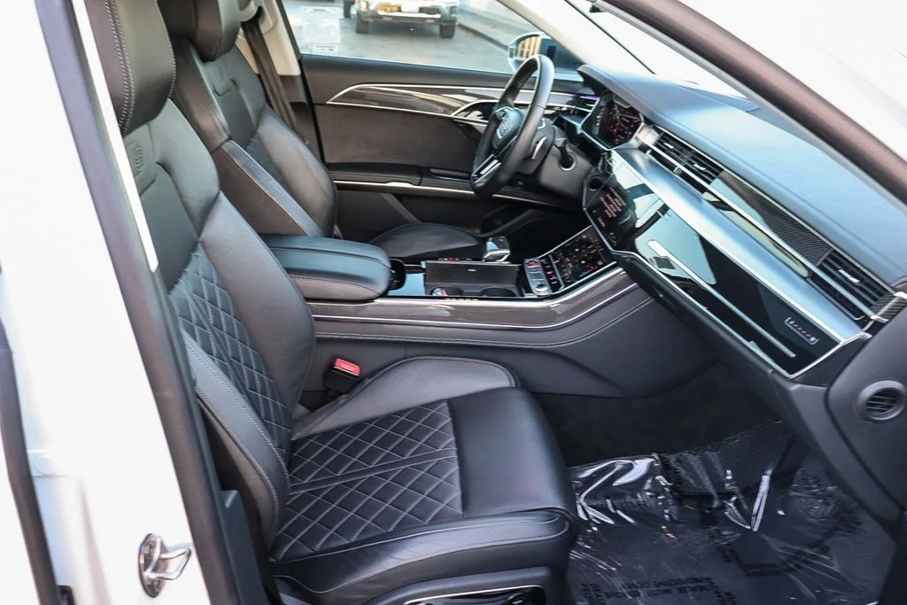 Used 2022  Audi 4.0T image 20