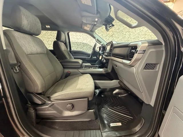 Used 2023 Black Ford XLT image 9