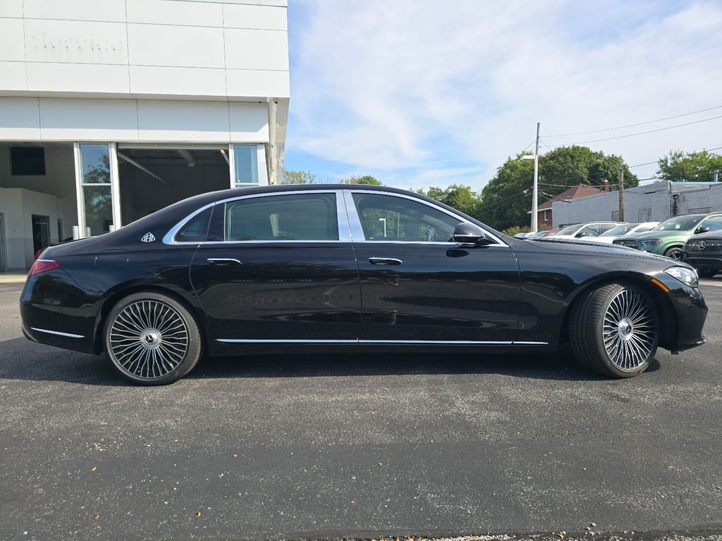 New 2026 Obsidian Black Metallic Mercedes-Benz Maybach S 580 image 31