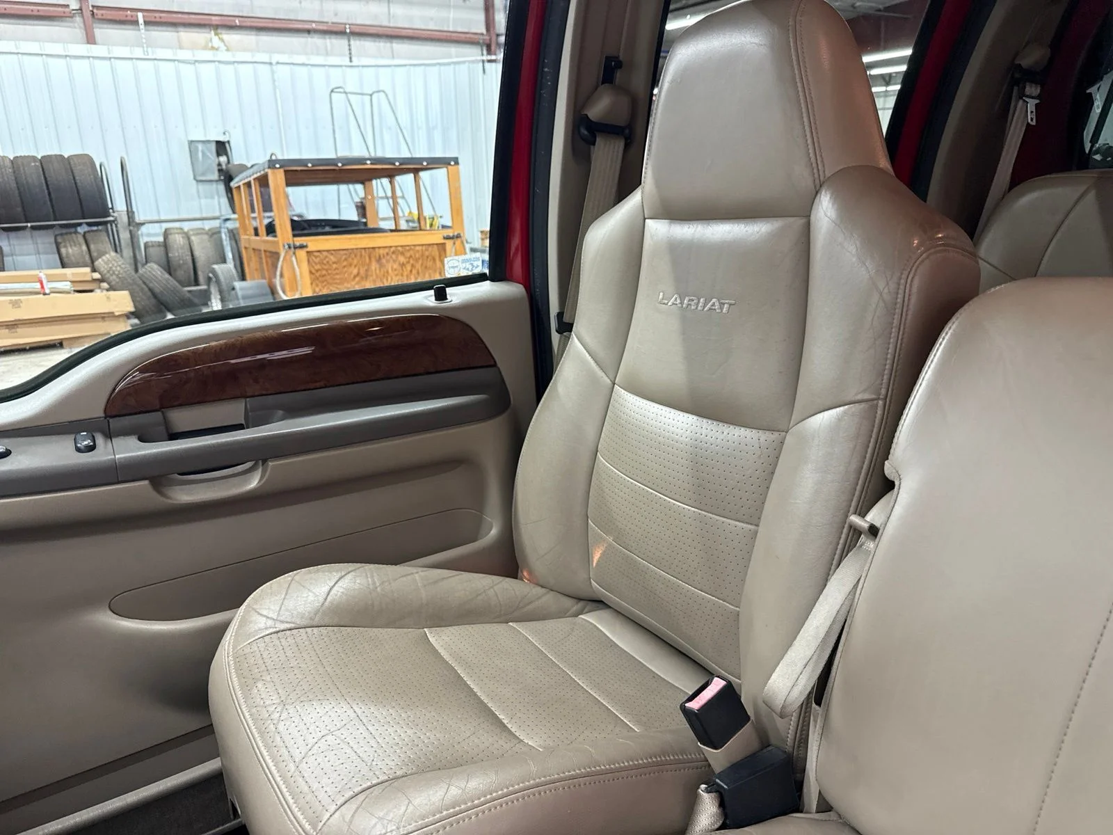 Used 2003 Red Ford XL image 19