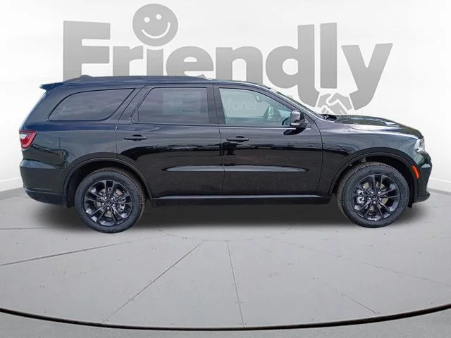 New 2026 Diamond Black Clear-Coat Exterior Paint Dodge GT Plus image 4