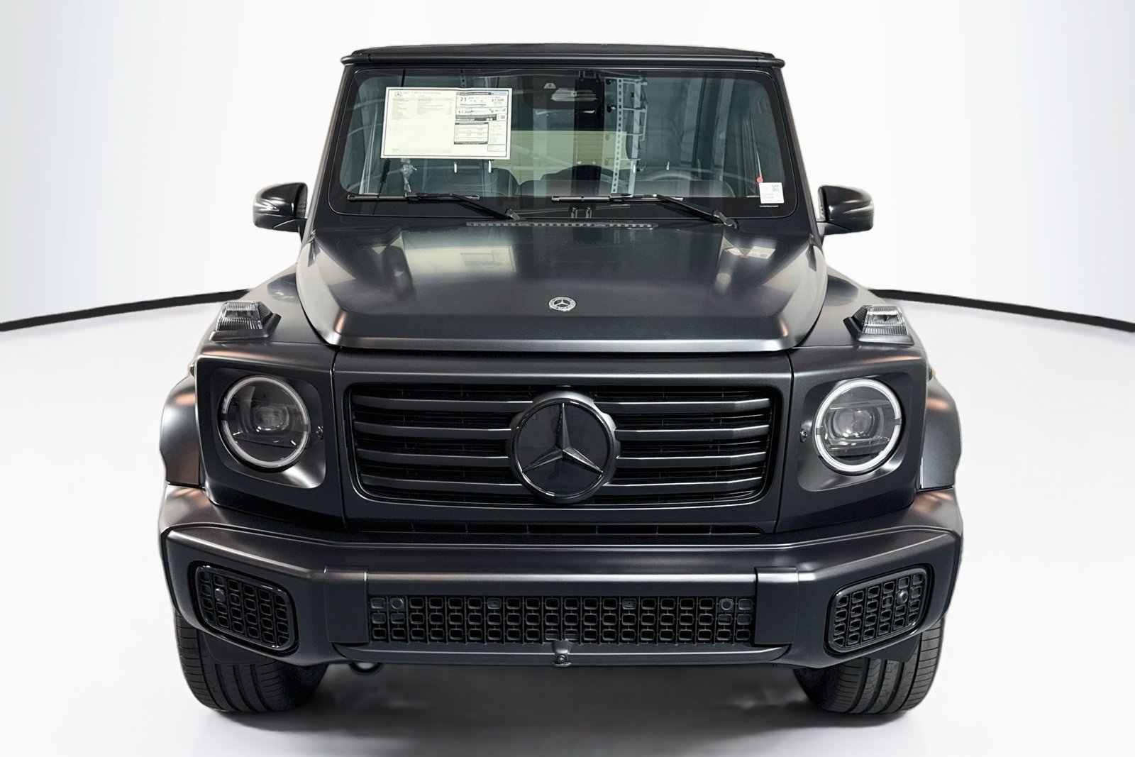 New 2027 MANUFAKTUR Night Black Magno Mercedes-Benz G 580e image 2