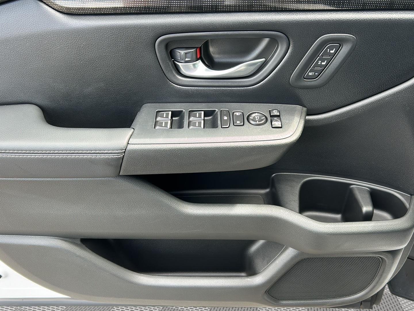 2023 Honda Pilot Elite - Photo 17