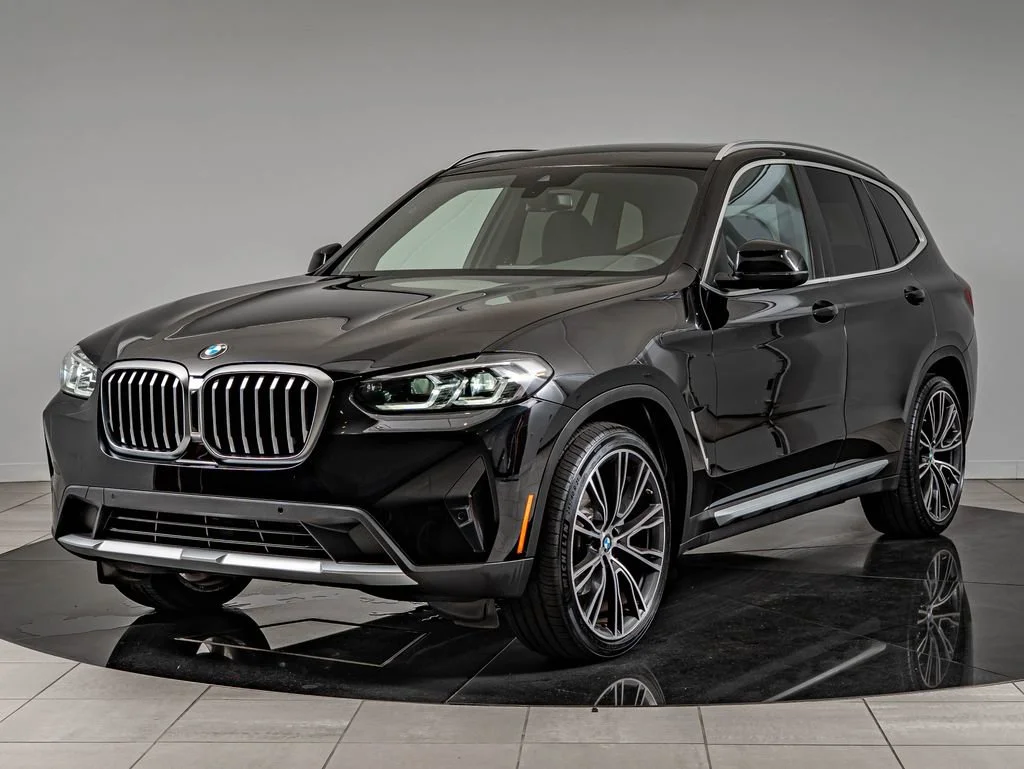 Used 2024 Jet Black BMW xDrive30i image 1