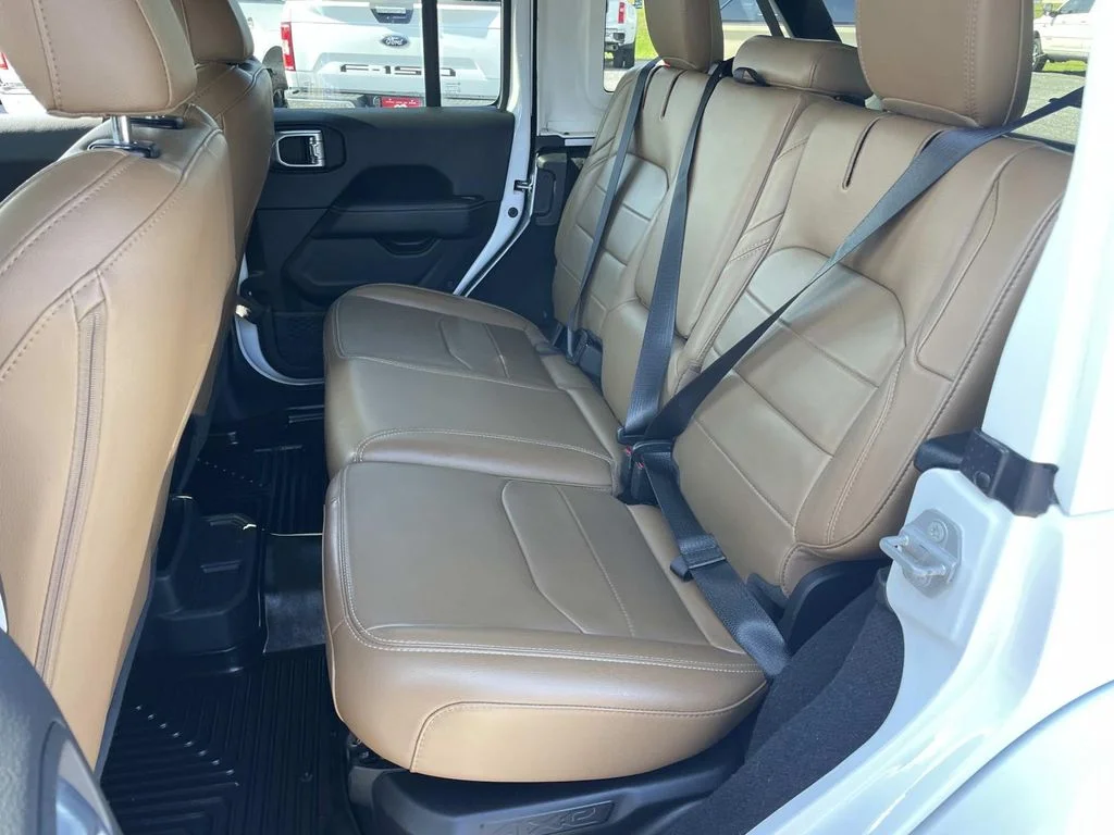 Used 2021 White Jeep Unlimited Sahara 4xe image 11