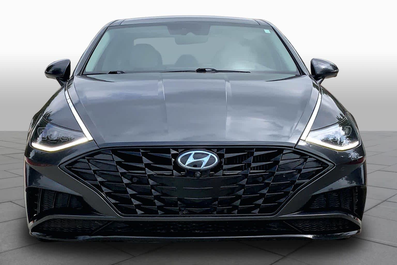 Used 2020 Portofino Gray Hyundai Limited image 4