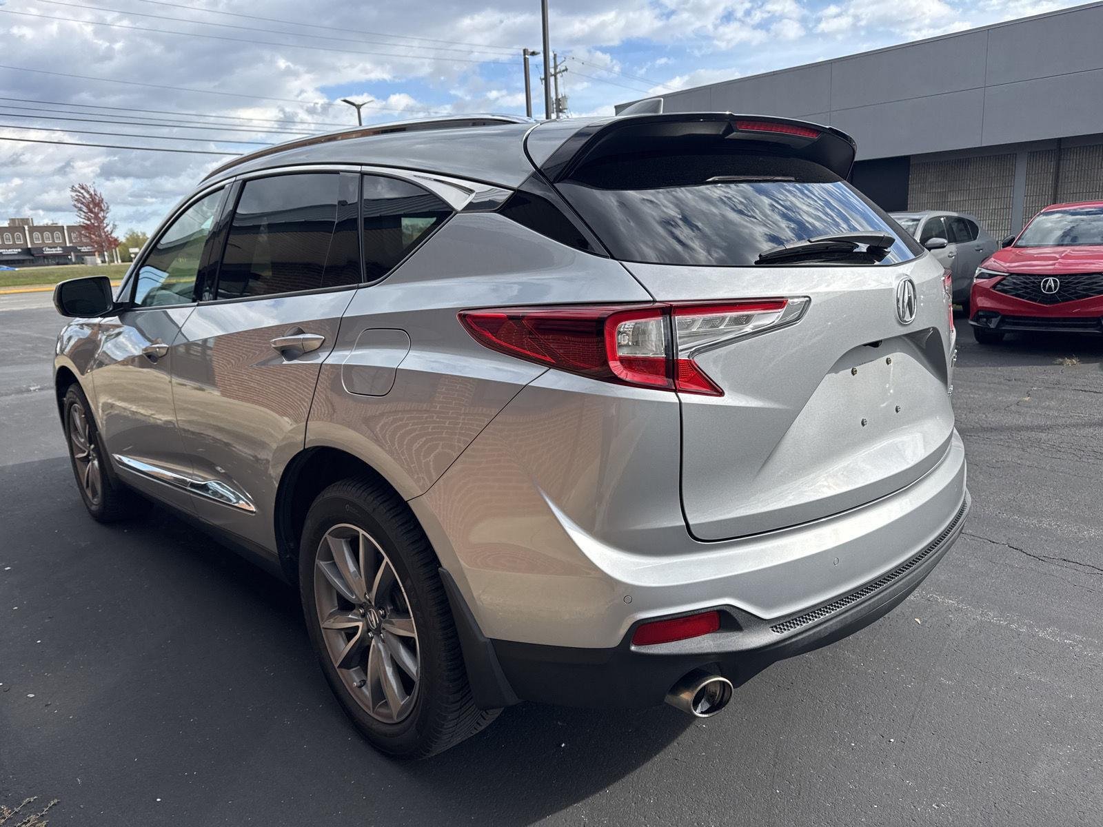 Used 2020 Lunar Silver Metallic Acura SH-AWD w/Tech image 4