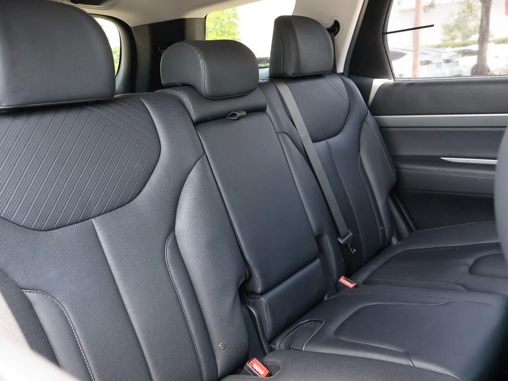 Used 2024 White Hyundai SEL image 38