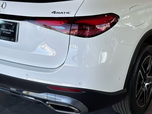 New 2026 Polar White Mercedes-Benz GLC 300 image 30