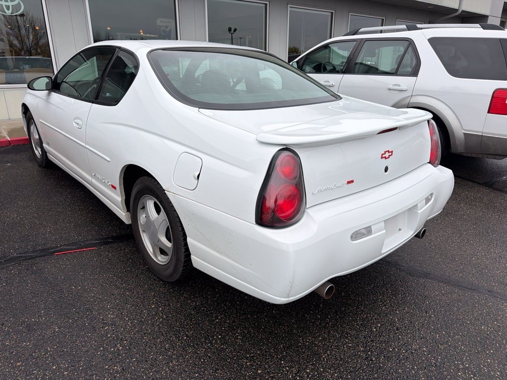 Used 2000 White Chevrolet SS image 3