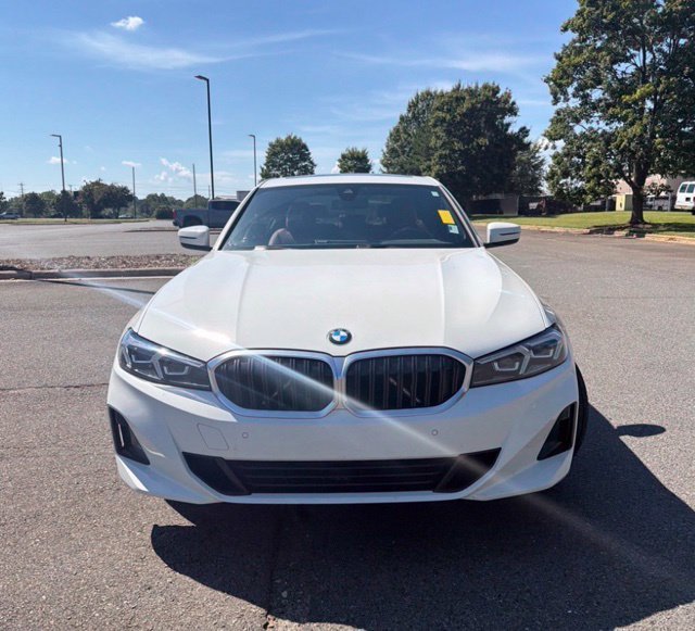 Used 2023 White BMW 330i image 2