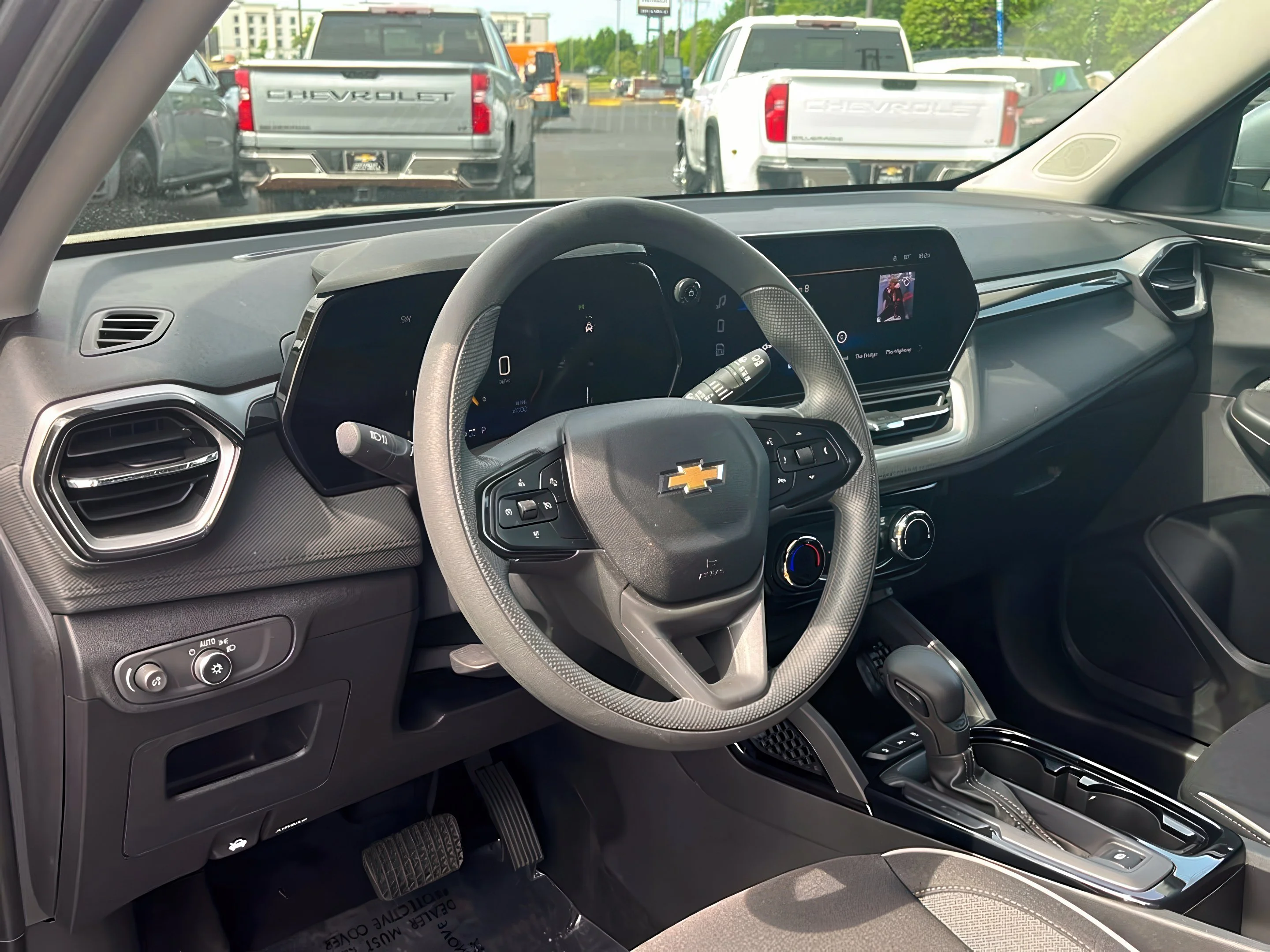 2025 Chevrolet Trailblazer LT - Photo 13