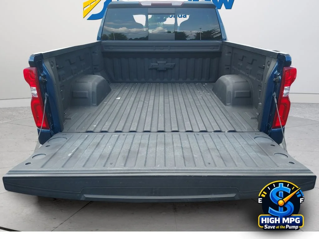 Used 2021 Blue Chevrolet LT Trail Boss image 31
