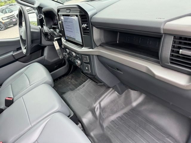 New 2026 Agate Black Metallic Ford XL image 23