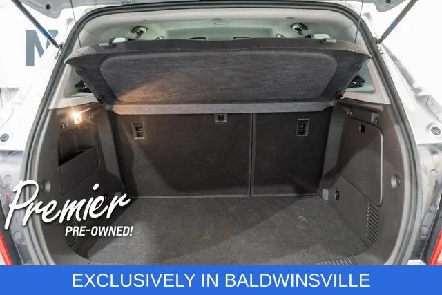 Used 2022 SILVER ICE METALLIC Chevrolet LT image 9