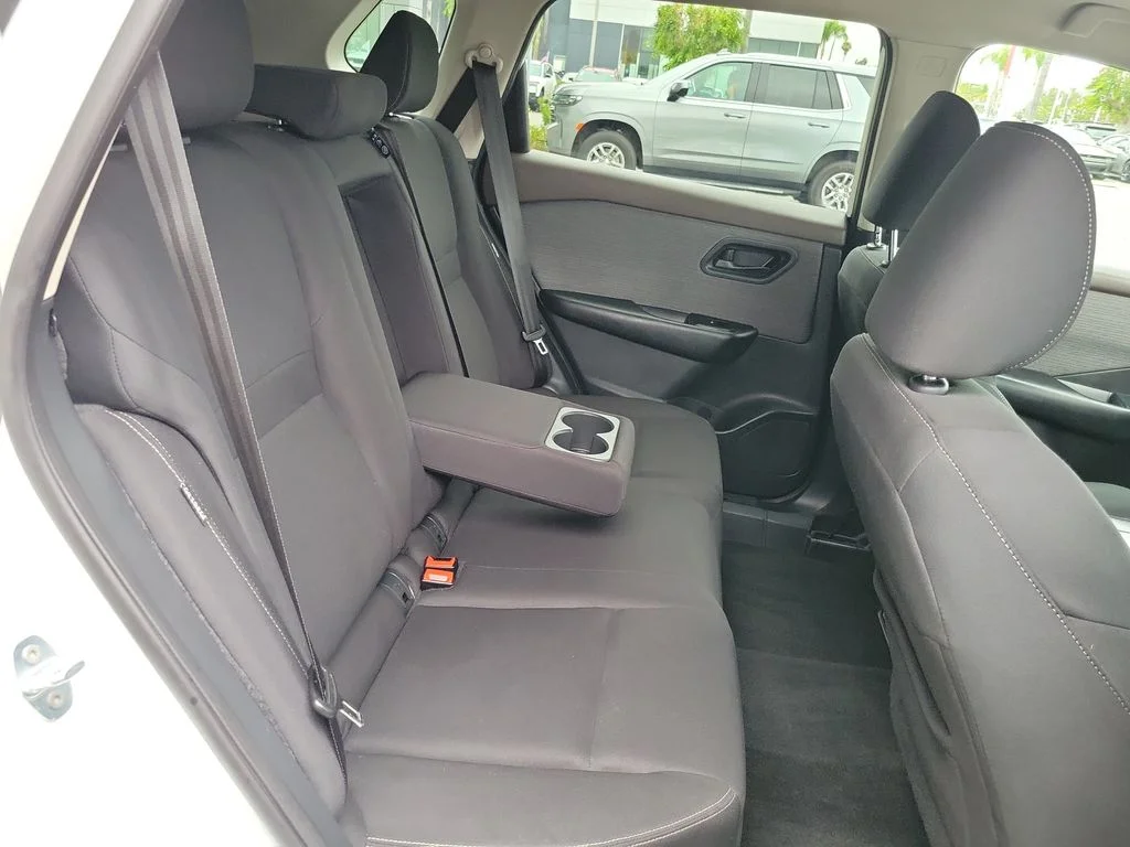 Used 2023 White Nissan S image 22