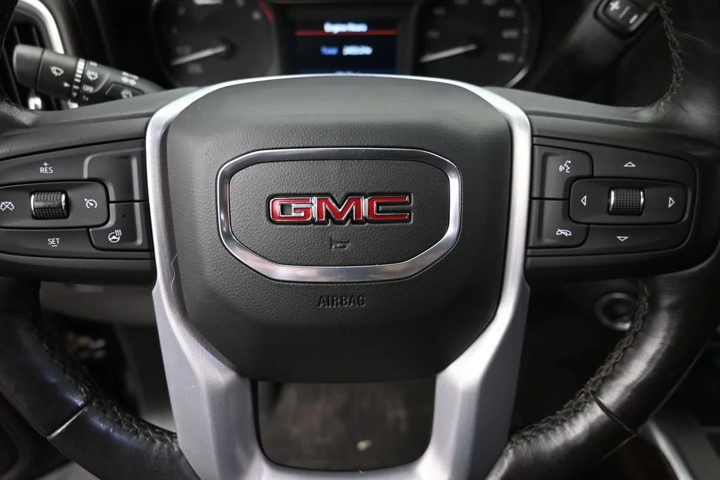 Used 2021 Black GMC Elevation image 16