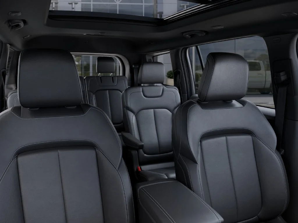 New 2027 Sting-Gray Clear-Coat Paint Jeep Limited image 26