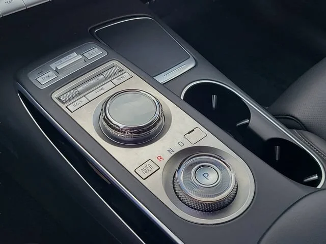 Used 2025 Gray Genesis 2.5T image 29