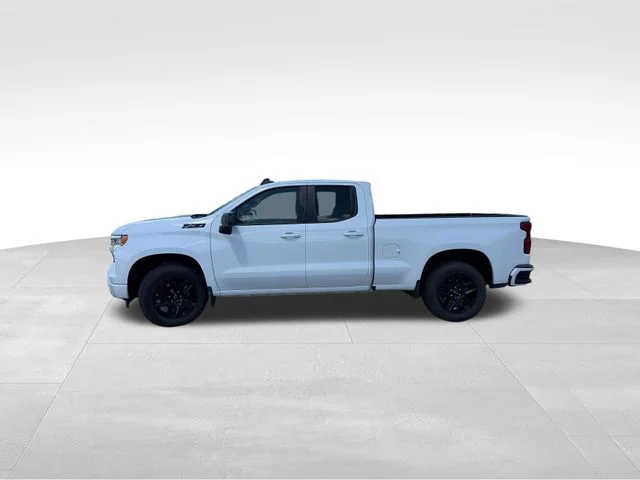 Used 2023 White Chevrolet RST image 3