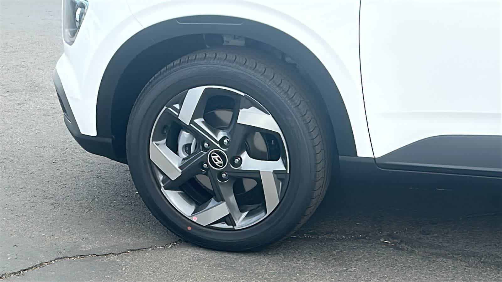 Certified Used 2026 Lunar White Hyundai SEL image 9