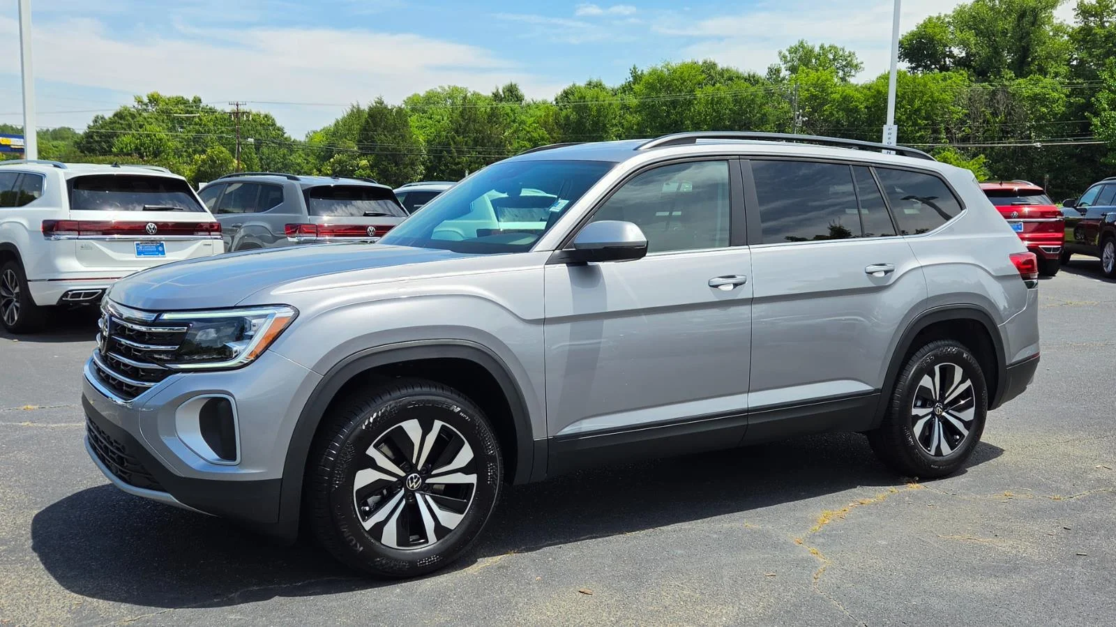 New 2026 silver mist metallic Volkswagen 2.0T SE image 10