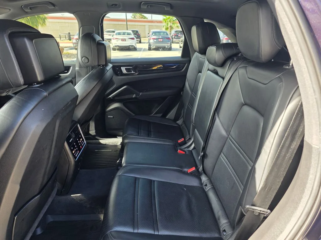 Used 2019 Purple Porsche Base image 14