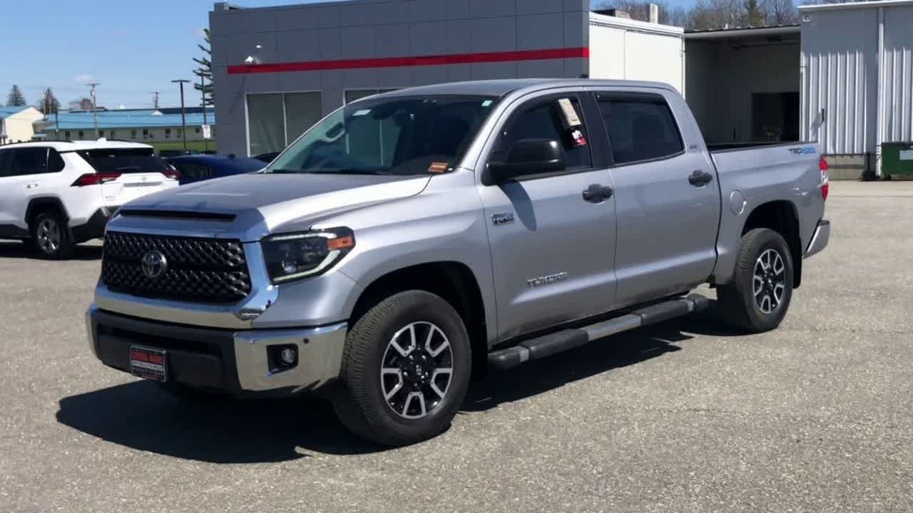 Used 2020 Silver Sky Metallic Toyota SR5 image 4