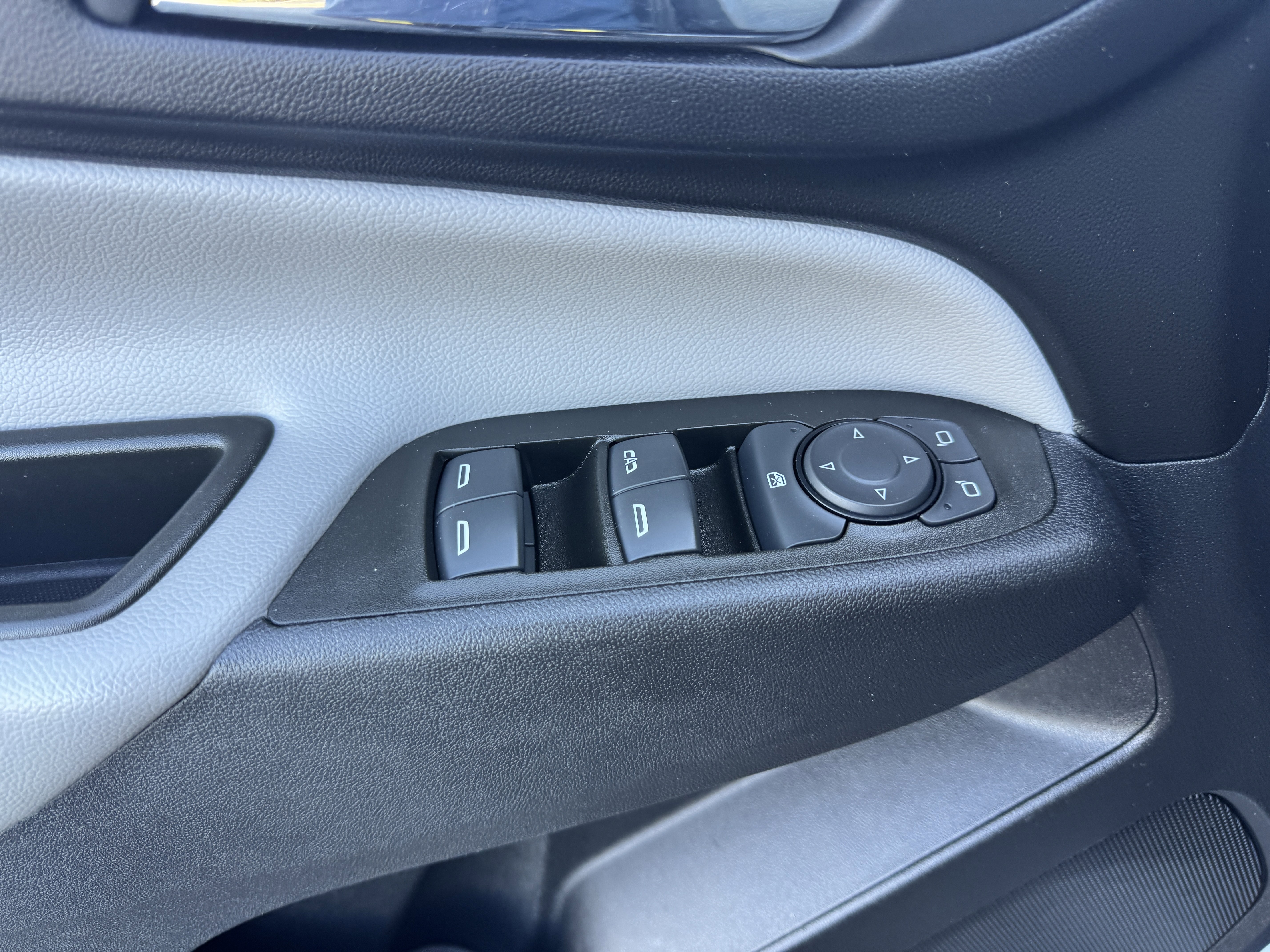 Used 2023 Sterling Gray Metallic Chevrolet LT image 11