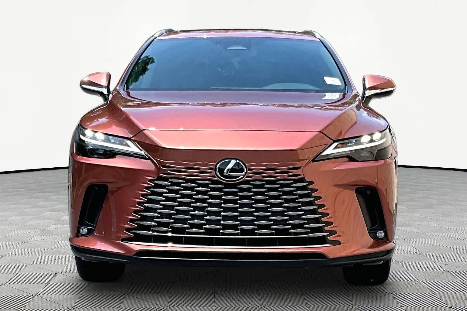 Used 2025 Copper Crest Lexus Premium image 4