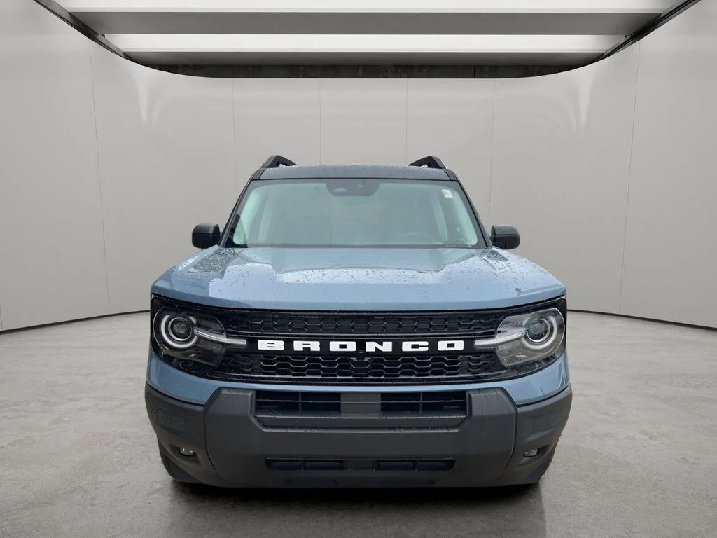 New 2026 Azure Gray Metallic Tri-Coat Ford Outer Banks® image 8