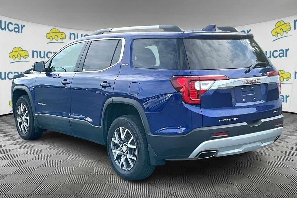 Used 2023 Ultra Blue Metallic GMC SLE image 4