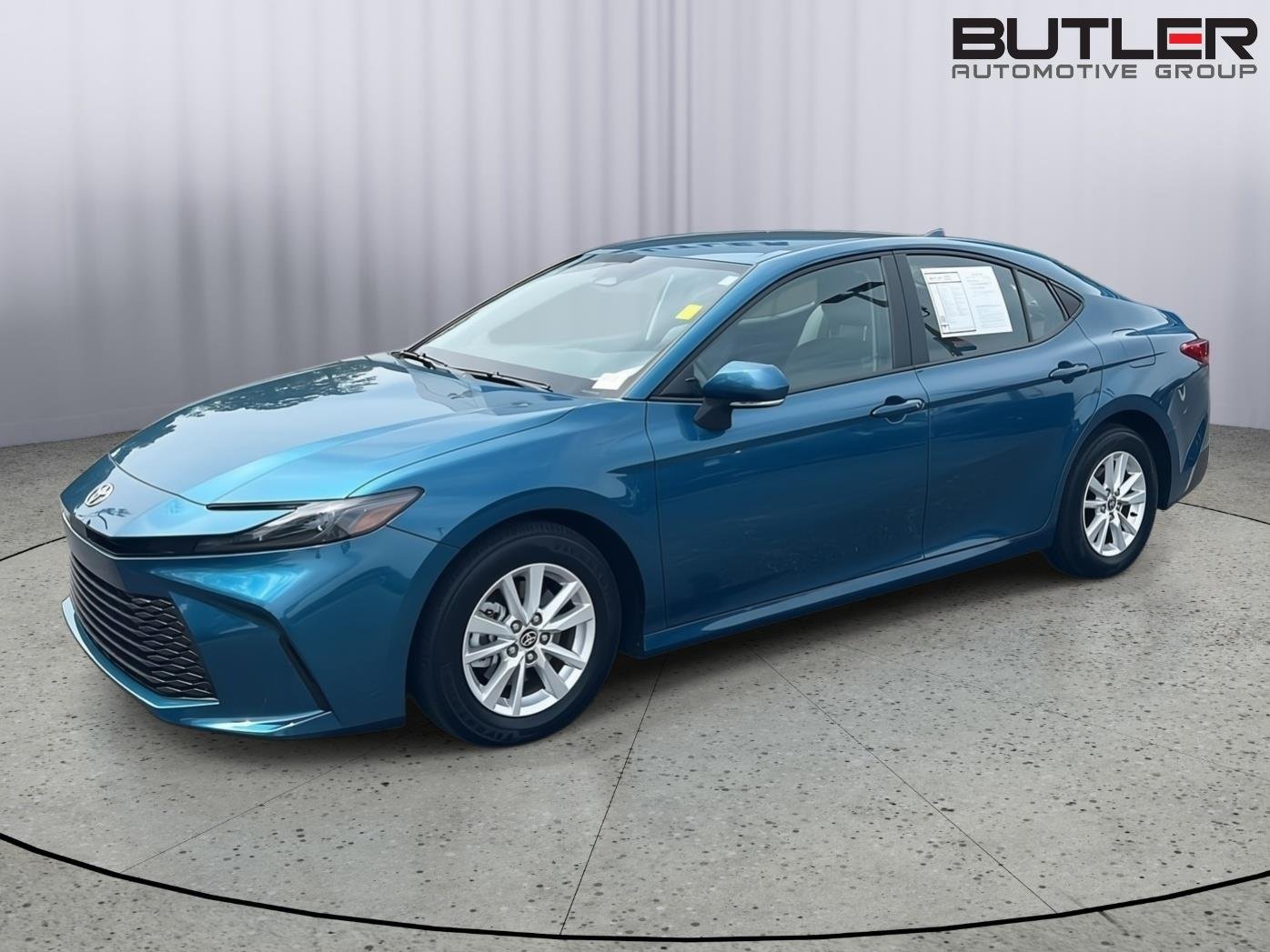 Used 2025 Ocean Gem Toyota LE image 1