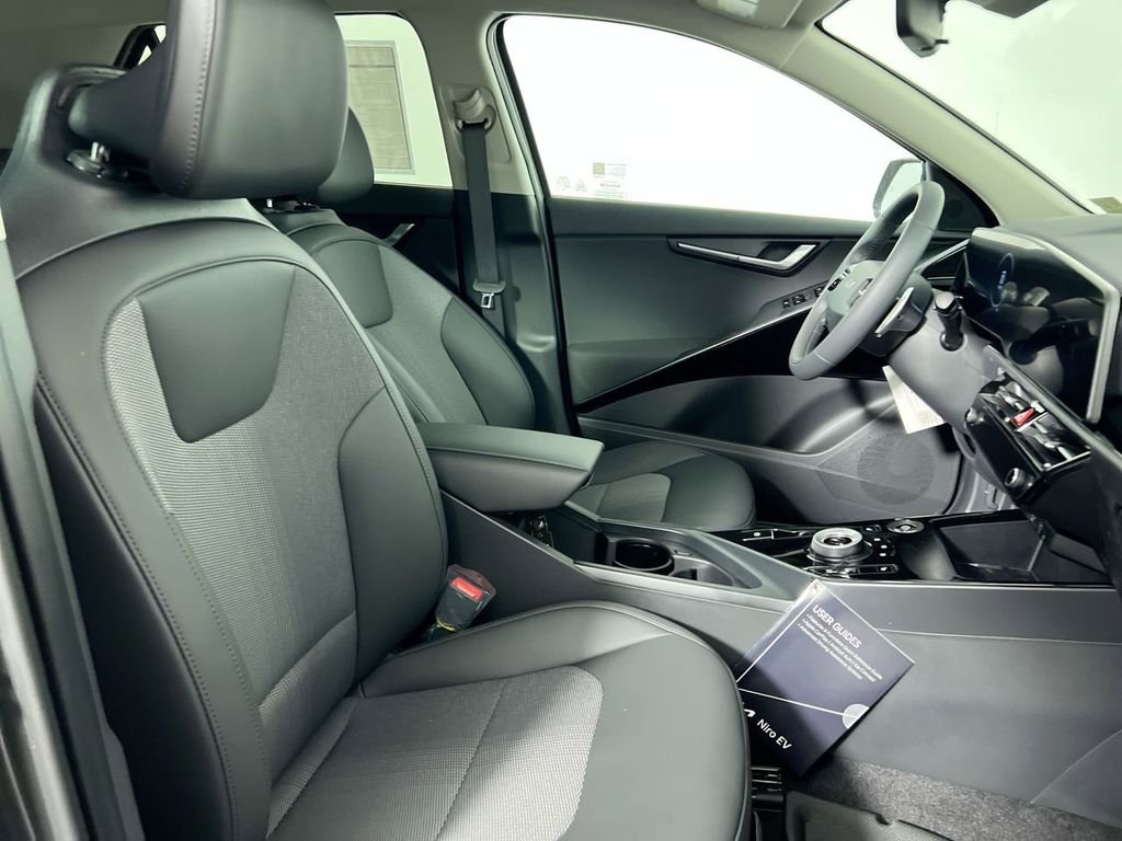 New 2026 Interstellar Gray Kia WIND image 25