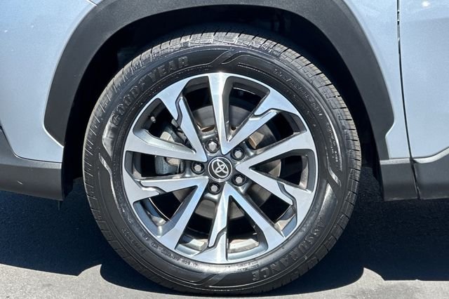 Certified Used 2025 Silver Toyota XLE image 31