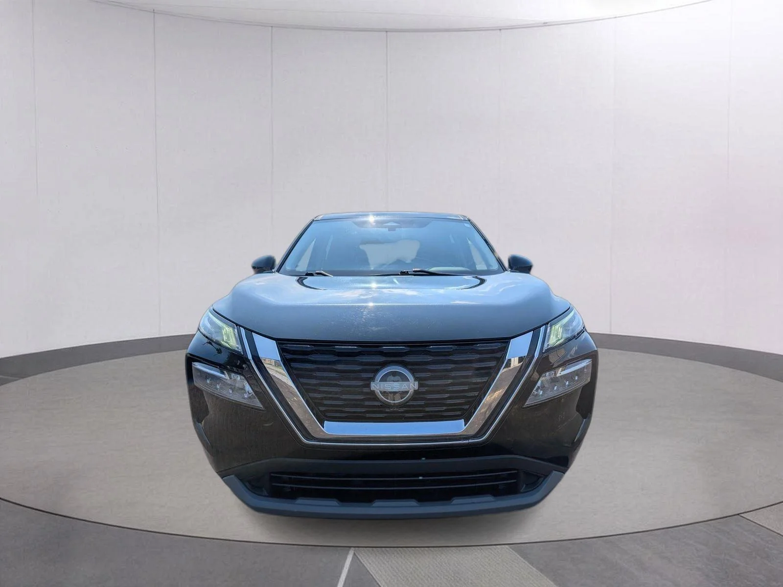 Used 2023 Super Black Nissan SV image 8