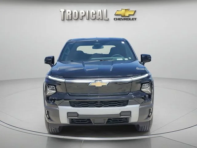 New 2026 Black Chevrolet LT - Extended Range image 8