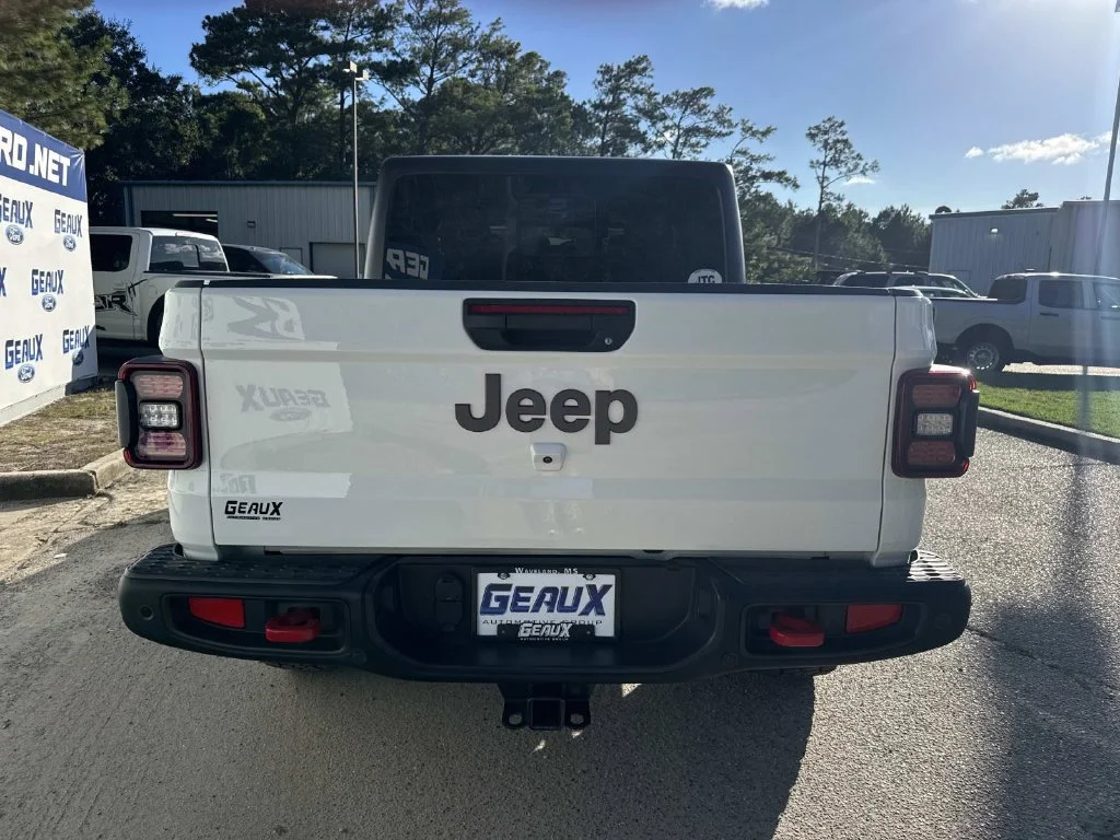 Used 2023 White Jeep Rubicon image 13