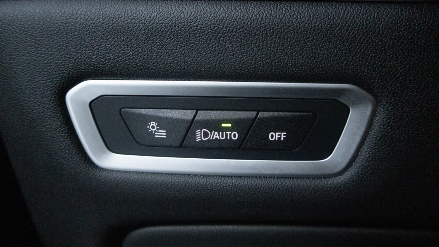 Used 2024 Black BMW xDrive40i image 23