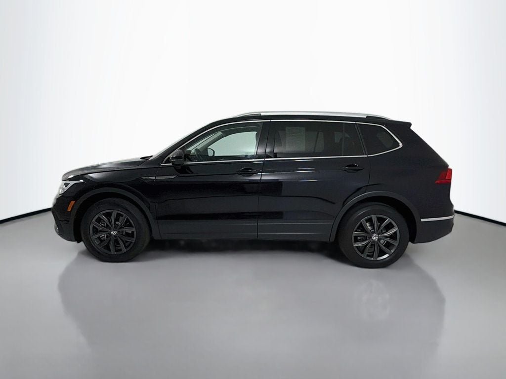 Used 2023 Deep Black Pearl Volkswagen 2.0T SE FWD image 4