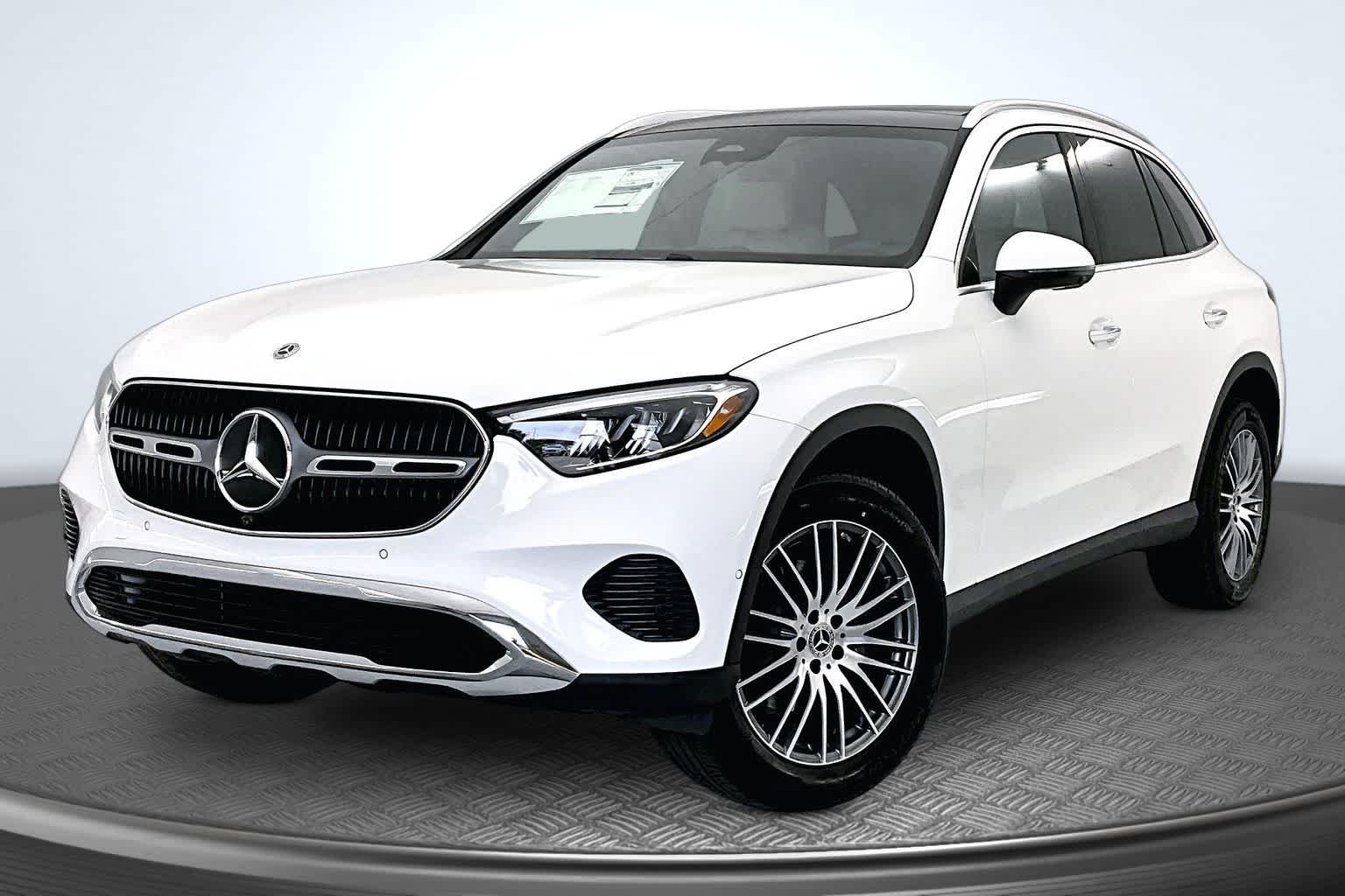 2026 Mercedes-Benz GLC GLC 300 4MATIC's photo