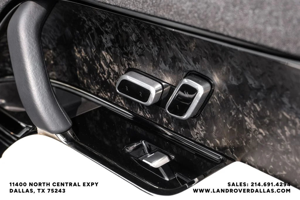 Used 2023 Fuji White Land Rover SE image 50