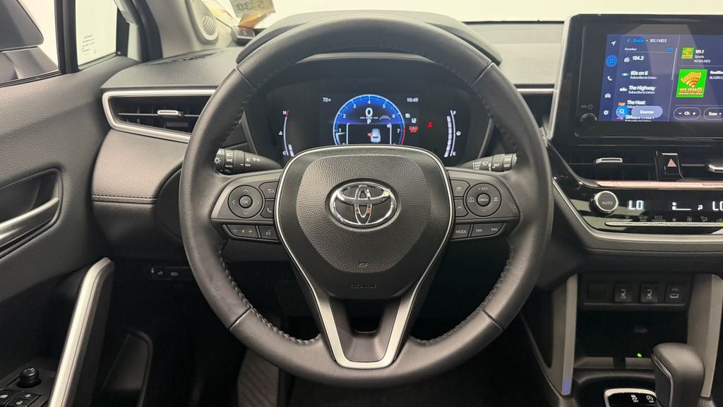 Used 2025 Beige Toyota XLE image 32
