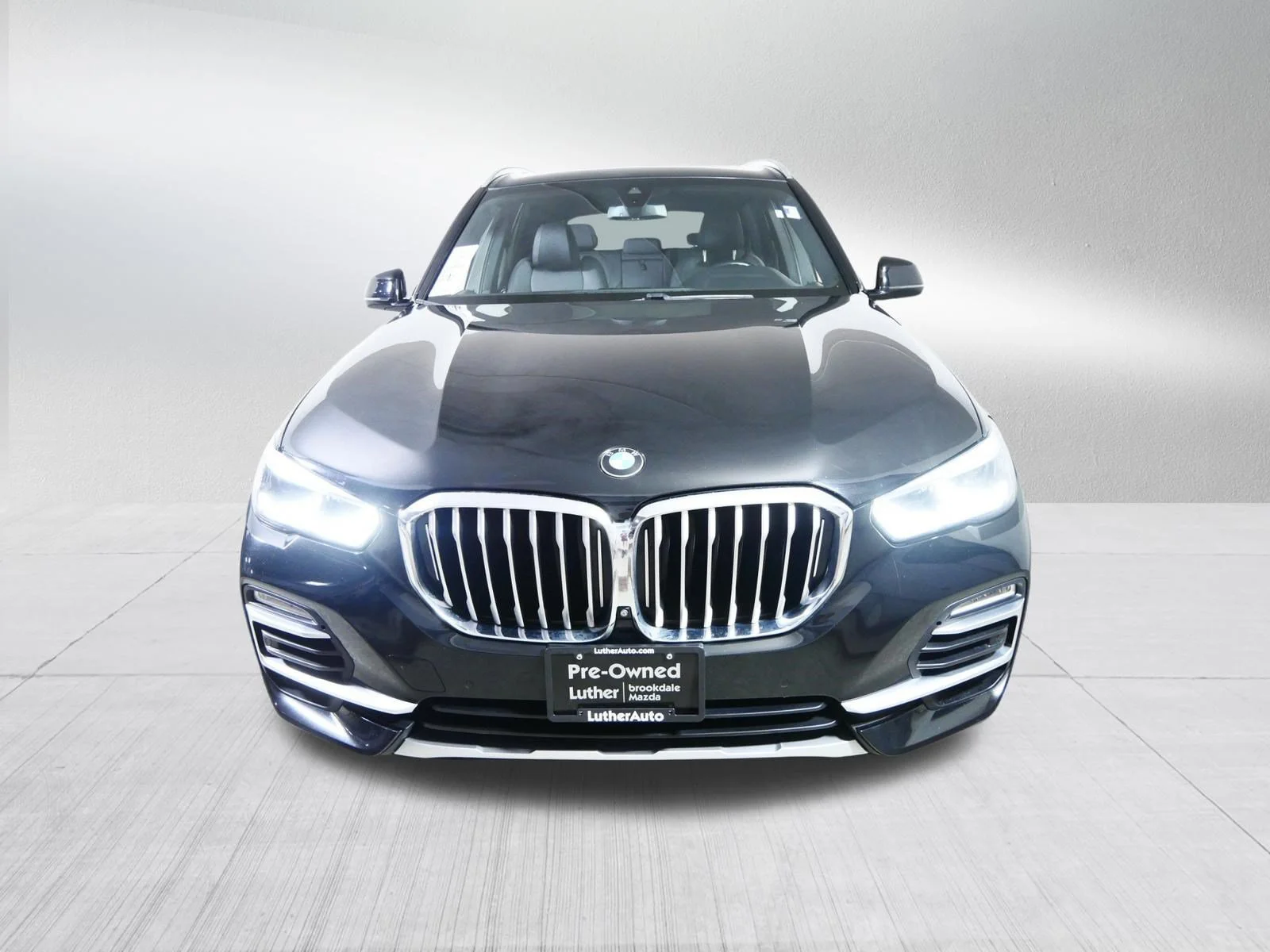 Used 2020 BMW X5 40i with VIN 5UXCR6C03LLL75948 for sale in Brooklyn Center, Minnesota