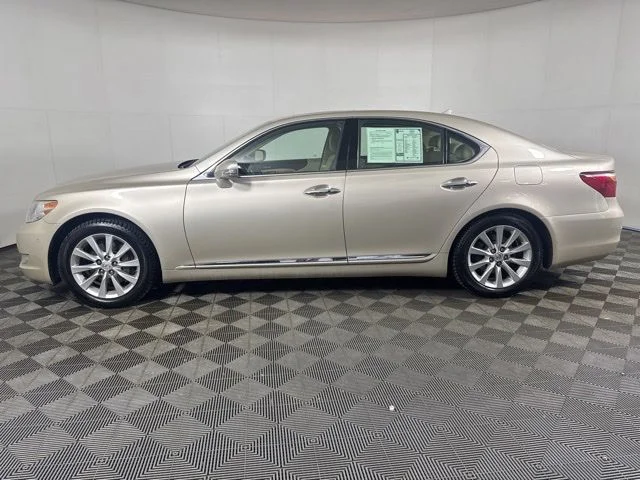 Used 2010 Satin Cashmere Metallic Lexus 460 image 7