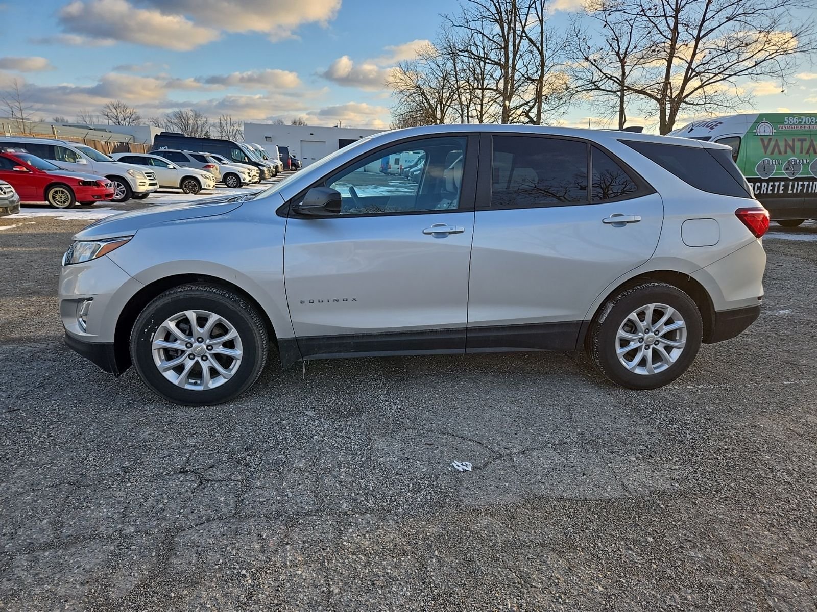 Used 2020 Chevrolet Equinox LS with VIN 3GNAXHEV9LS512234 for sale in Novi, MI
