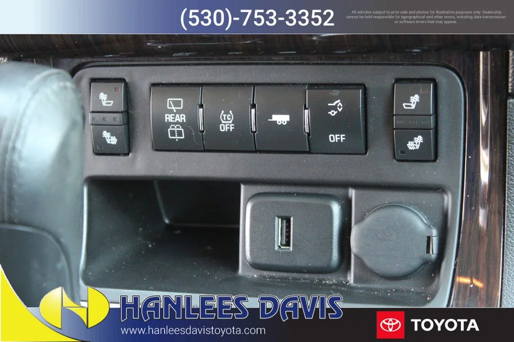 Used 2017 Red Chevrolet 2LT image 24