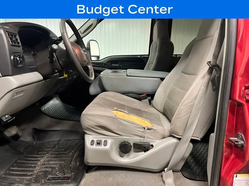 Used 2005 Red Ford XLS image 20