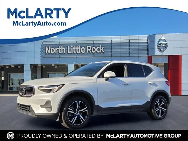 2024 Volvo XC40 B5 Core